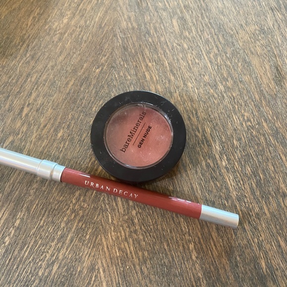 Bare minerals Gen nude blush on the mauve + urban decay lip pencil in MANIC - Picture 1 of 1